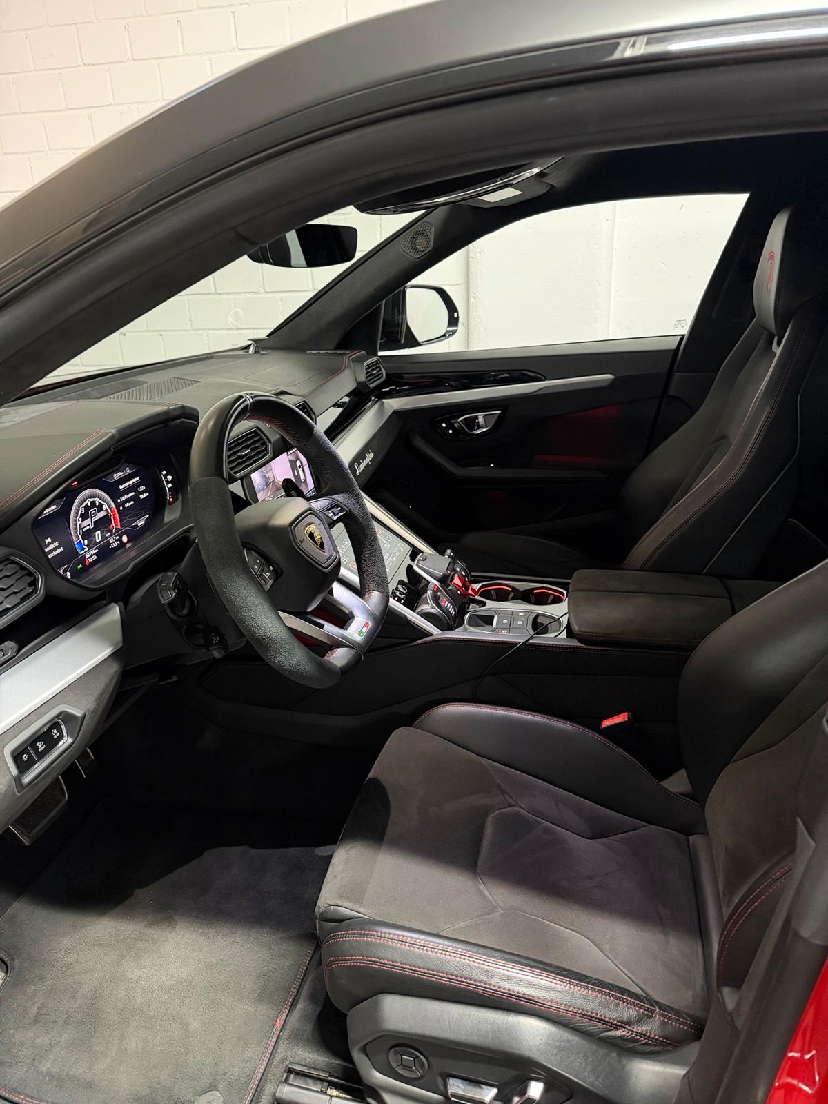 LAMBORGHINI URUS MIETEN LEIHEN SPORTWAGEN V8 HOCHZEIT Bild 6