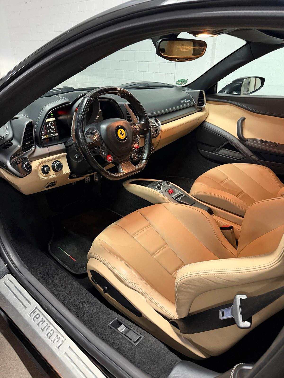 FERRARI 458 ITALIA DÜSSELDORF MIETEN LEIHEN MIETWAGEN SPORTWAGEN HOCHZEIT 488 F8 NO LAMBORGHINI Bild 5