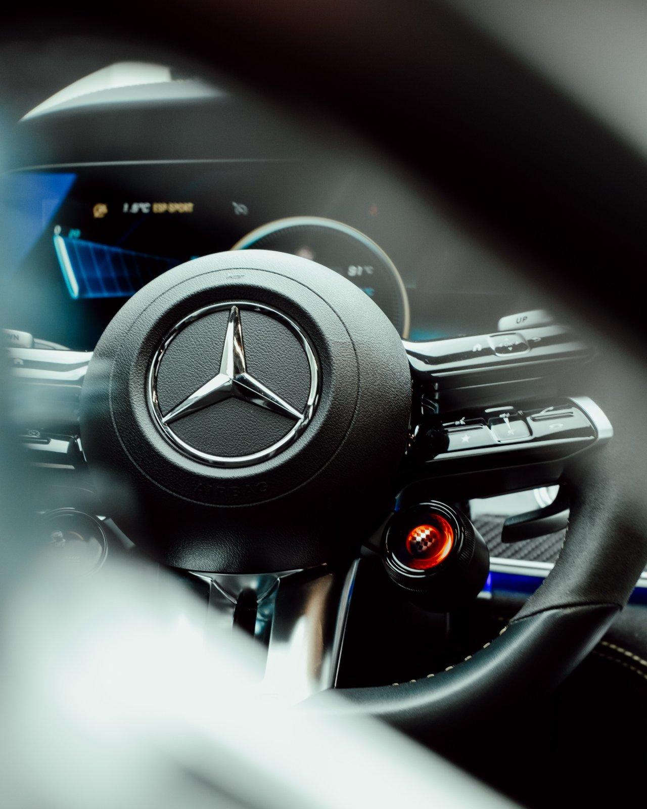 MERCEDES GT63S AMG MIETEN MIETWAGEN SPORTWAGEN HOCHZEITSWAGEN Bild 5