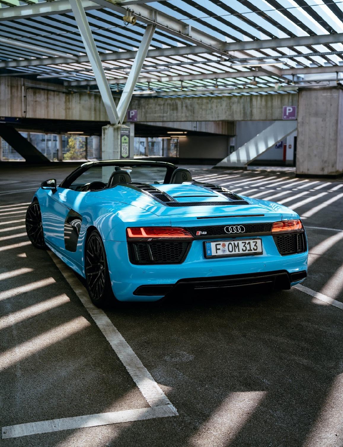 MIETEN - Audi R8 V10 Spyder mieten Bild 4