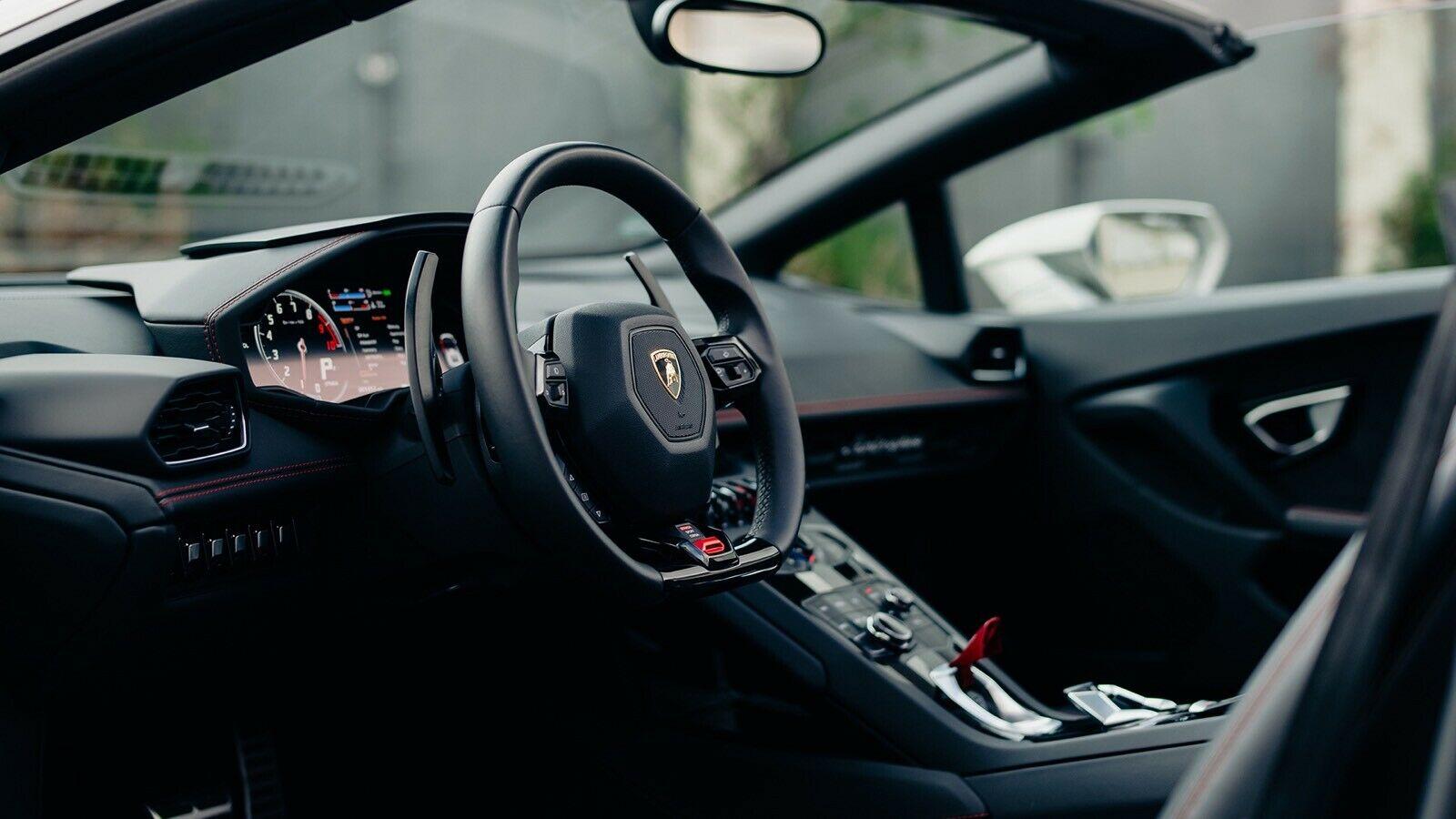 Lamborghini Huracán Sport Bild 6