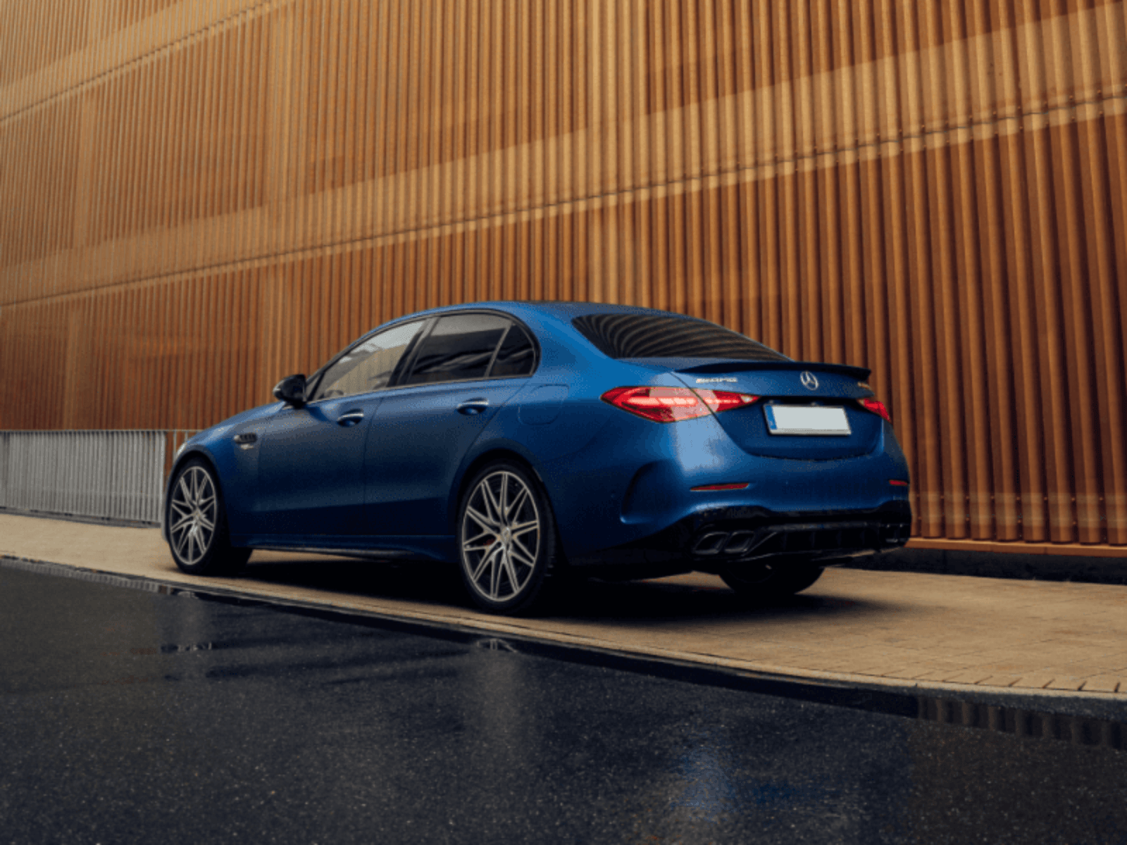 MIETEN - Mercedes-Benz C63sE Performance AMG mieten Bild 5