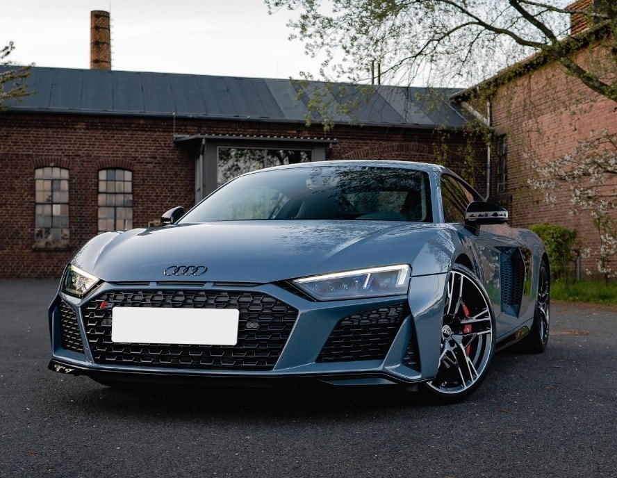 Audi R8 V10 RWD mieten in Berlin