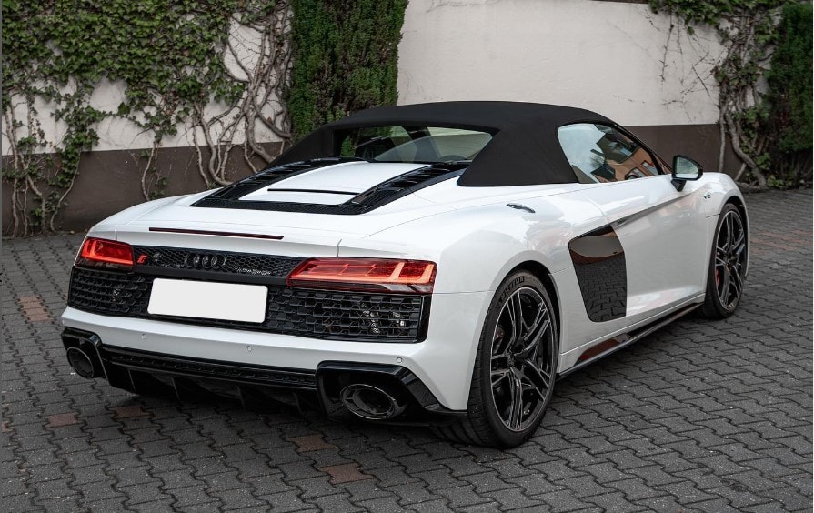 Audi R8 V10 Spyder mieten in Berlin