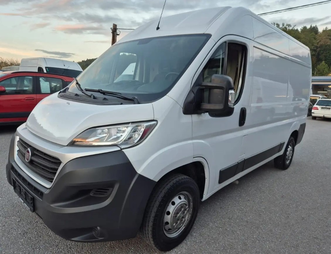Fiat Ducato Transporter mieten