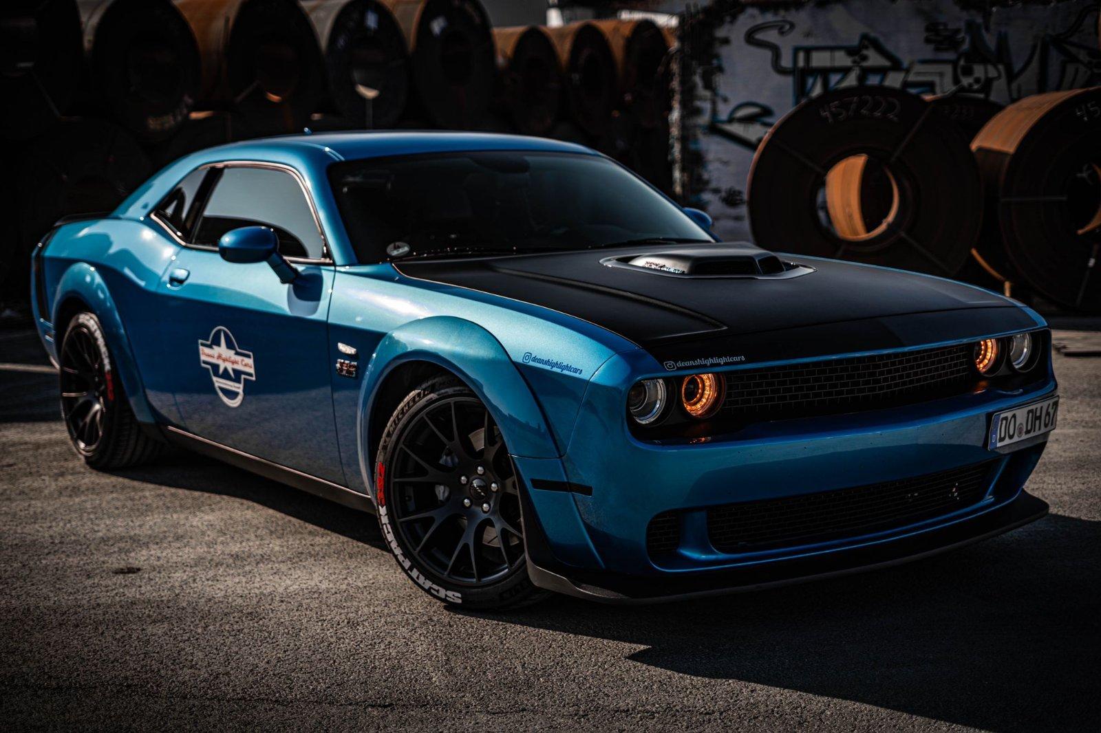 Dodge Challenger V8 mieten * 6,4 l * 492 PS * ab 189,00 Euro