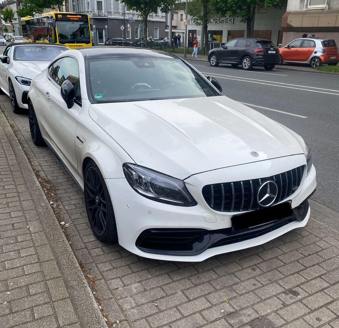 Mercedes C63s Coupé Mieten automieten ab 149€