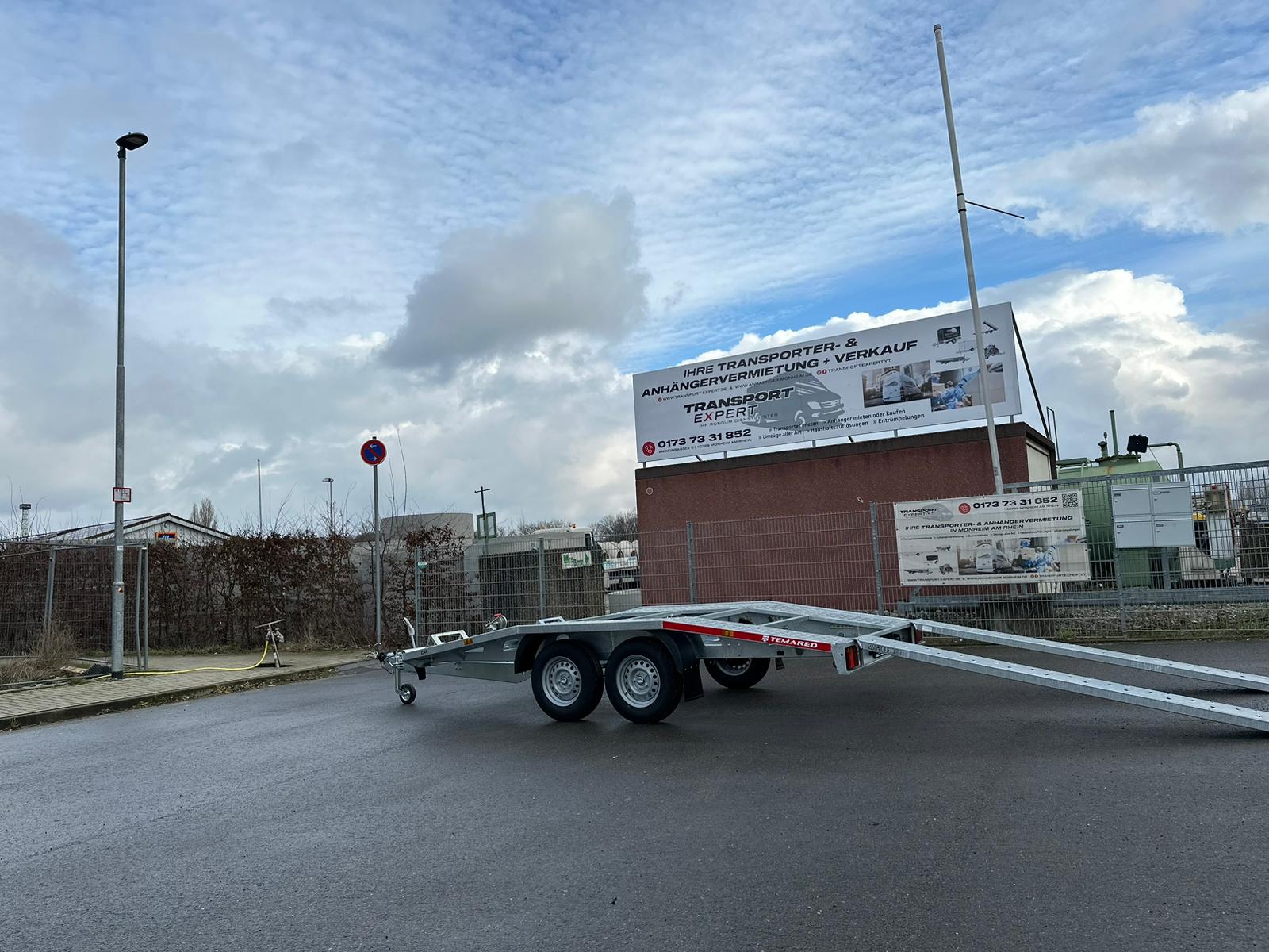 KFZ-Transportanhänger