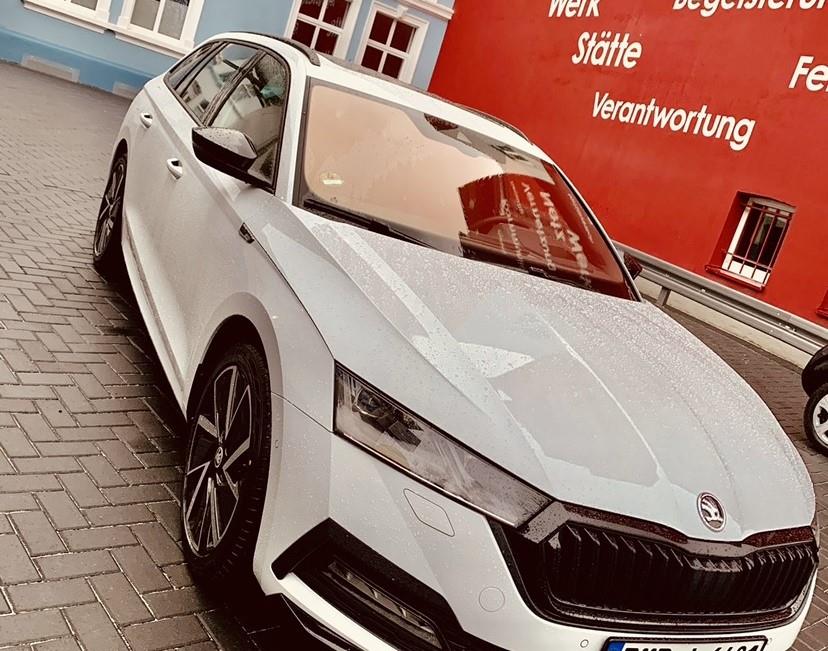 Obere Mittelklasse  Modellbeispiele:  VW Tiguan Cupra Leon Sports Toruer