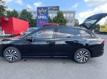 VW Golf VIII mieten in Hamburg ab 80€/Tag