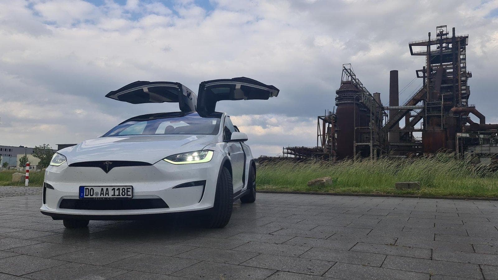 Tesla Model X Plaid 1020 PS Dortmund