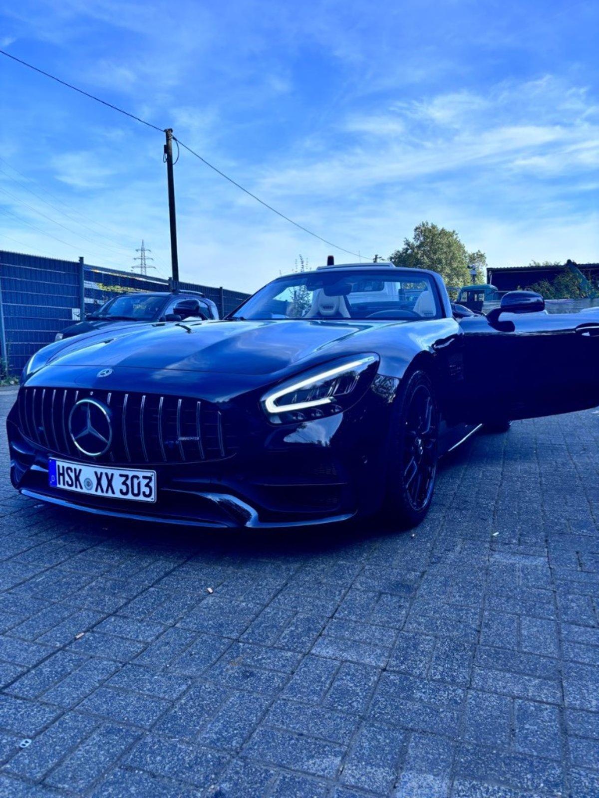 Mercedes Benz GT Mieten / Leihen / Autovermietung / CarRent