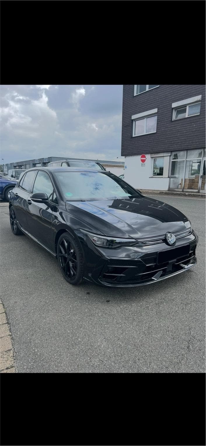 VW Golf 8R 333PS Mietwagen mieten in Lünen ab 169€/Tag