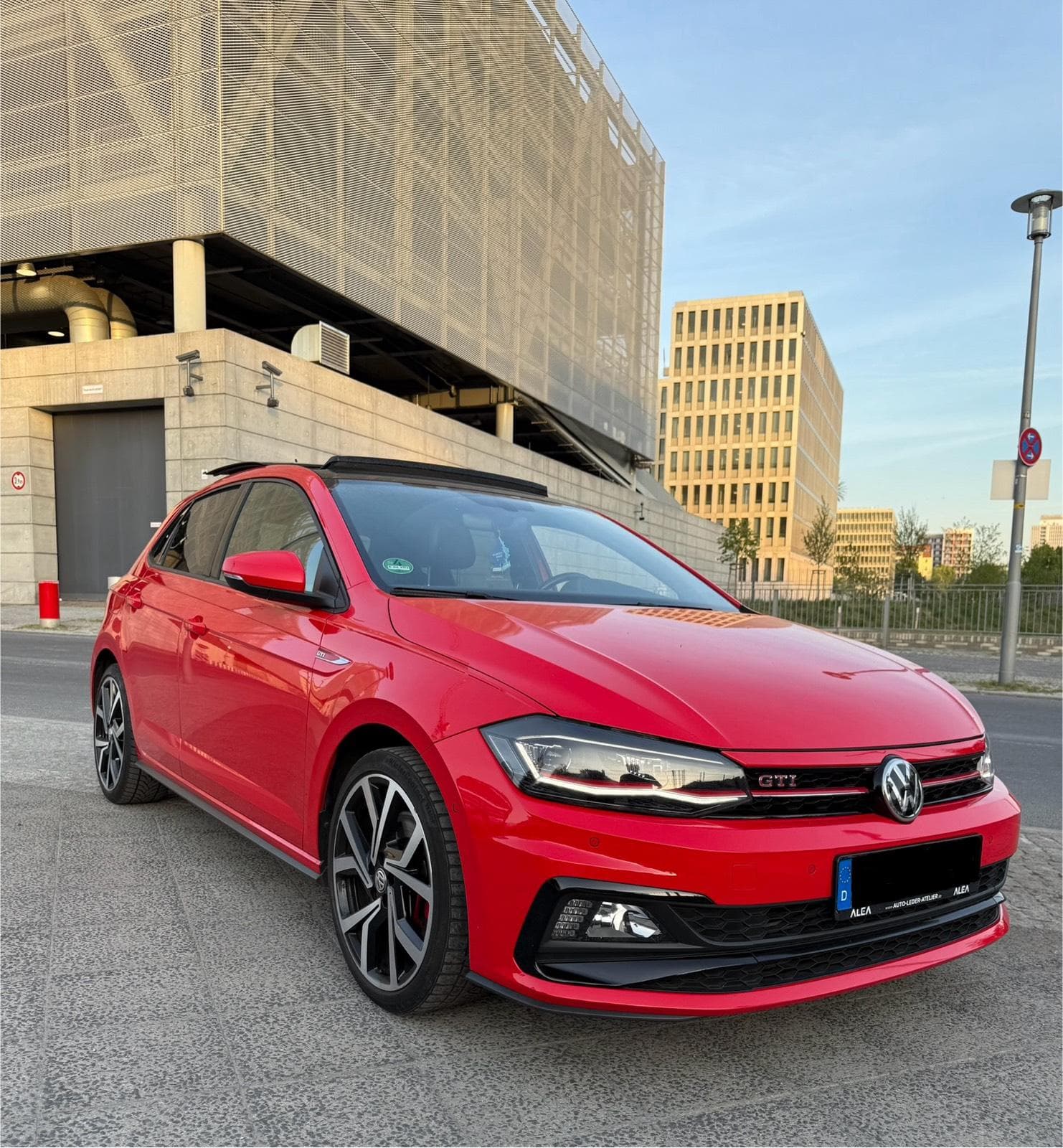 VW Polo GTI mieten in Berlin ab 59€/Tag