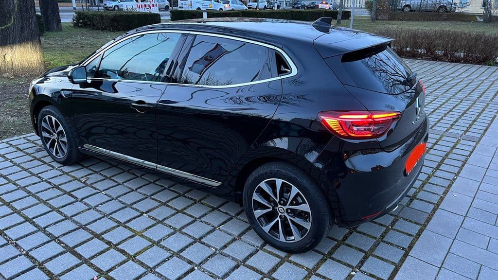 Renault Clio mieten in Berlin ab 179€/Tag