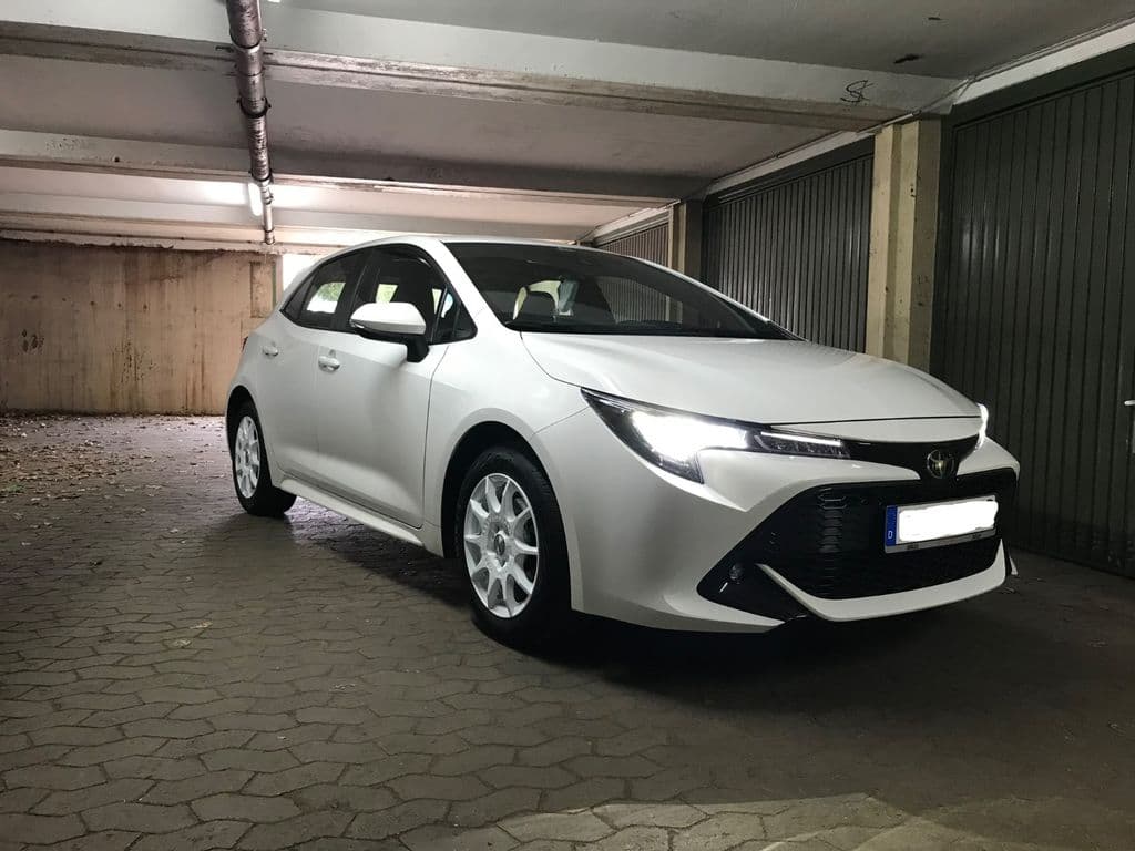 Toyota Corolla mieten in Berlin ab 179€/Tag